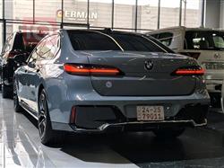 بي ام دبليو الفئة 7